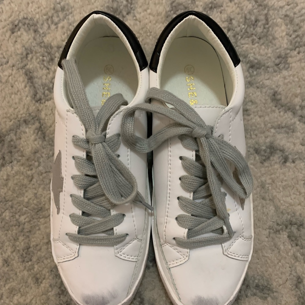 Shein Sneakers White/black  worn a few times. Size 7.5 (39)
